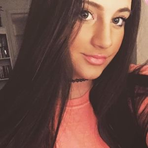 Meet your Posher, Lexie